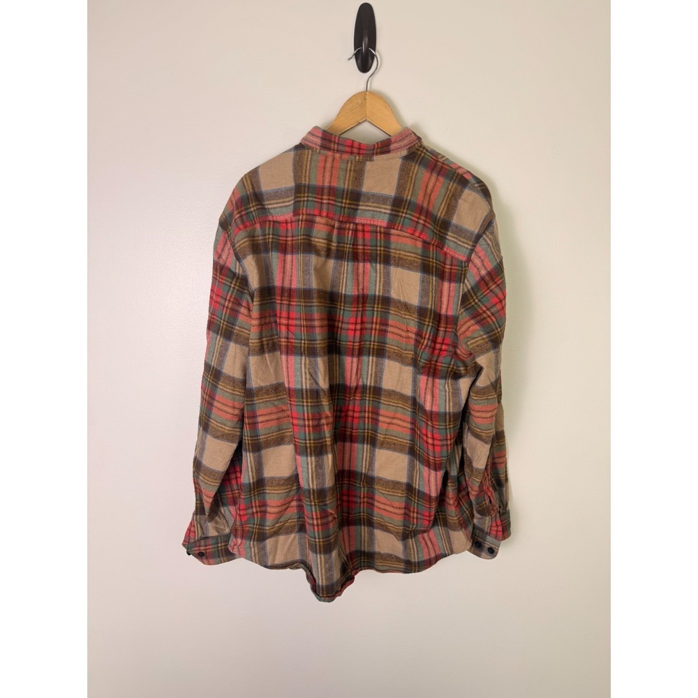 L.L.Bean Slightly Fitted Flannel Shirt Mens XL Red Plaid Cotton Button Front EUC - Picture 3 of 5